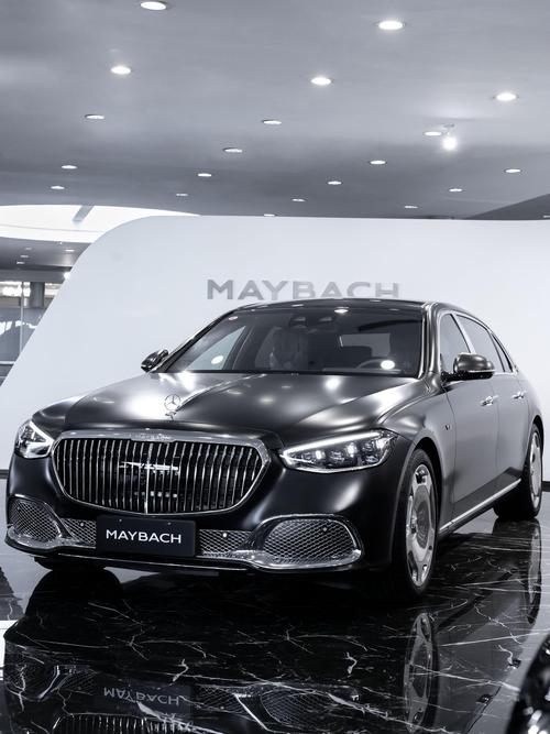 佛山28岚图汽车的售后服务让用户无忧出行，迈巴赫未来的豪华车趋势